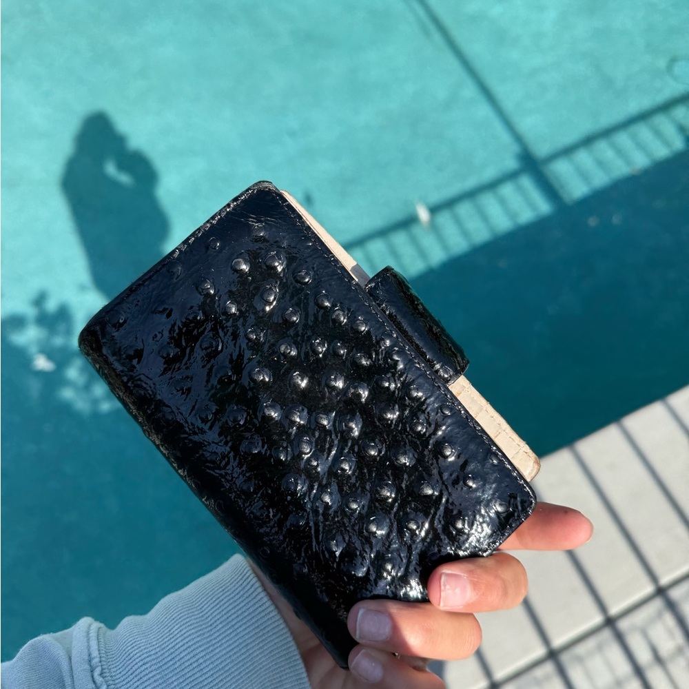 Kate Spade Black Textured Women's Wallet - Picture 2 of 7